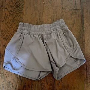 Lululemon Tracker low-rise lined shorts 4’’